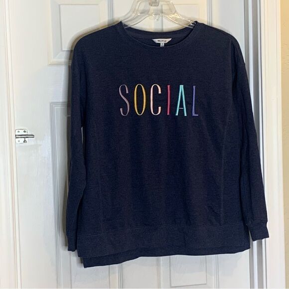Wildfox Statement Sweatshirt Navy Social Embroidered Size Medium - Picture 3 of 9